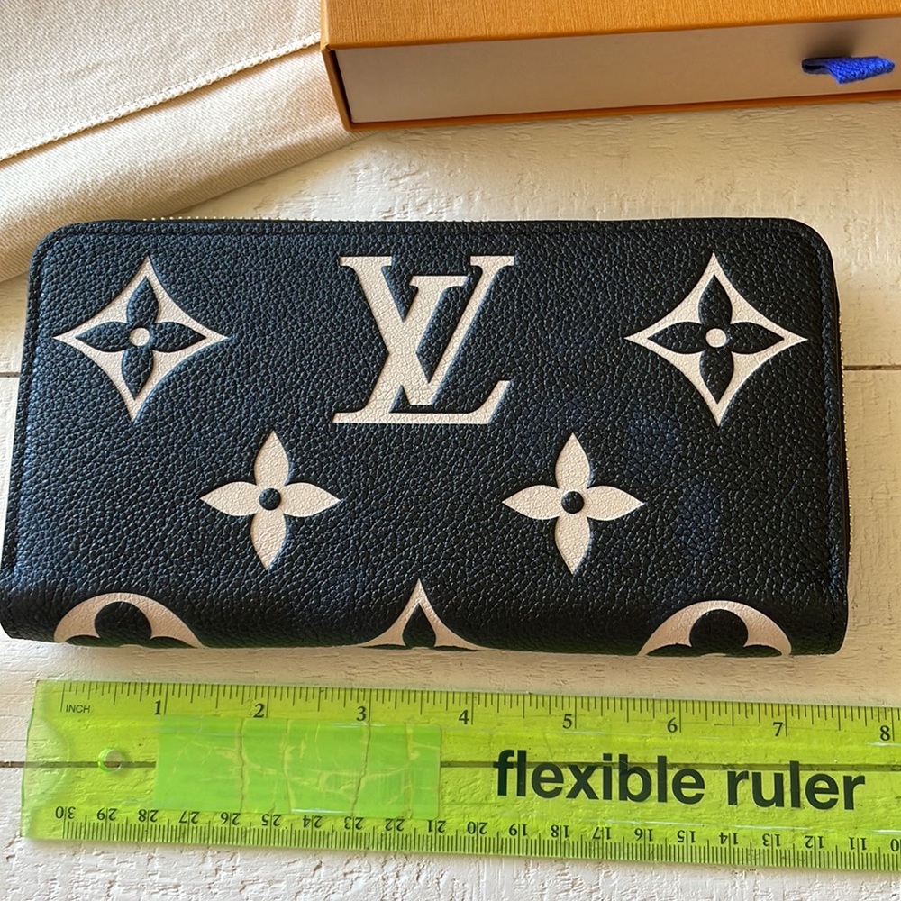 Real Louis Vuitton wallet. Never used.